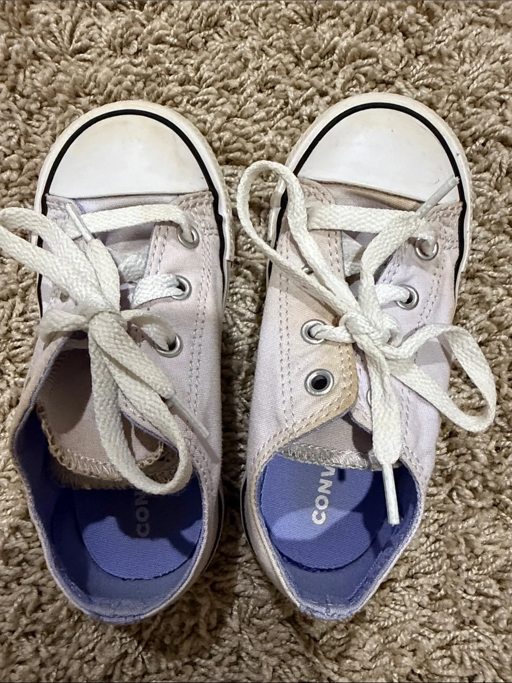 Converse Kids Low Top Sneakers in Light Pink and White